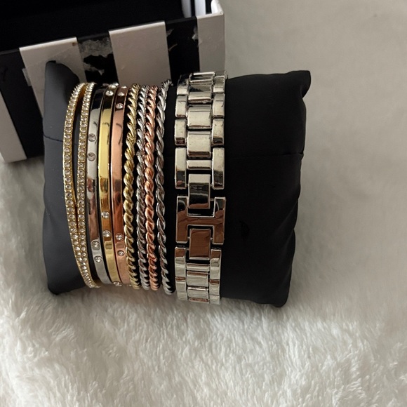 Jessica Carlyle Watch and Bracelet Set - Picture 3 of 4